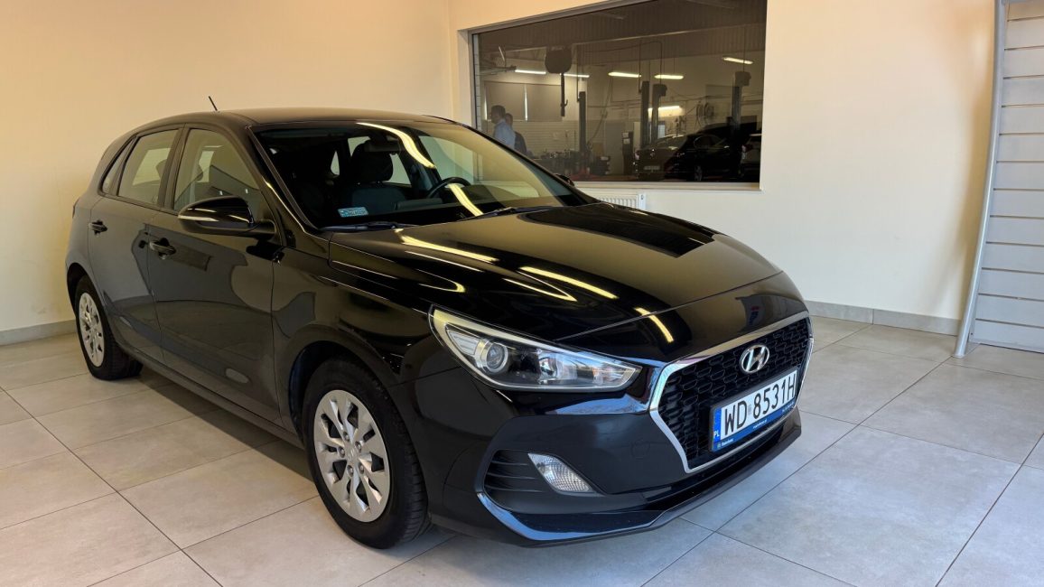 Hyundai i30 1.4 Classic + WD8531H w leasingu dla firm