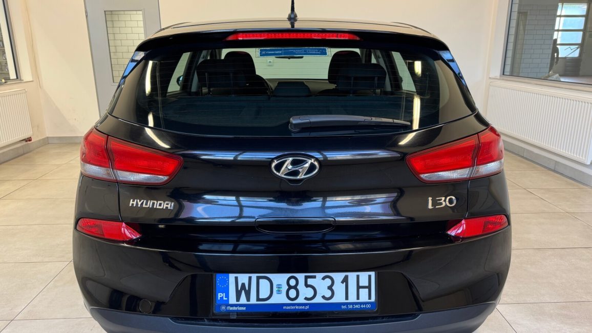 Hyundai i30 1.4 Classic + WD8531H w leasingu dla firm