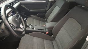 Volkswagen Passat 2.0 TDI EVO Business WD4637N w zakupie za gotówkę