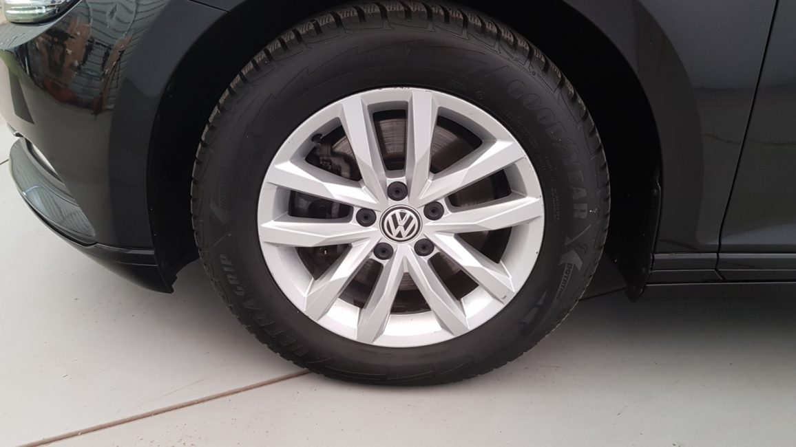 Volkswagen Passat 2.0 TDI SCR Comfortline WD1190M w leasingu dla firm