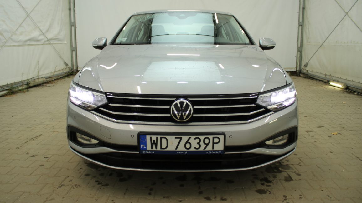 Volkswagen Passat 1.5 TSI EVO Essence DSG WD7639P w abonamencie