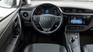 Toyota Auris Hybrid 135 Prestige GD342PF w zakupie za gotówkę