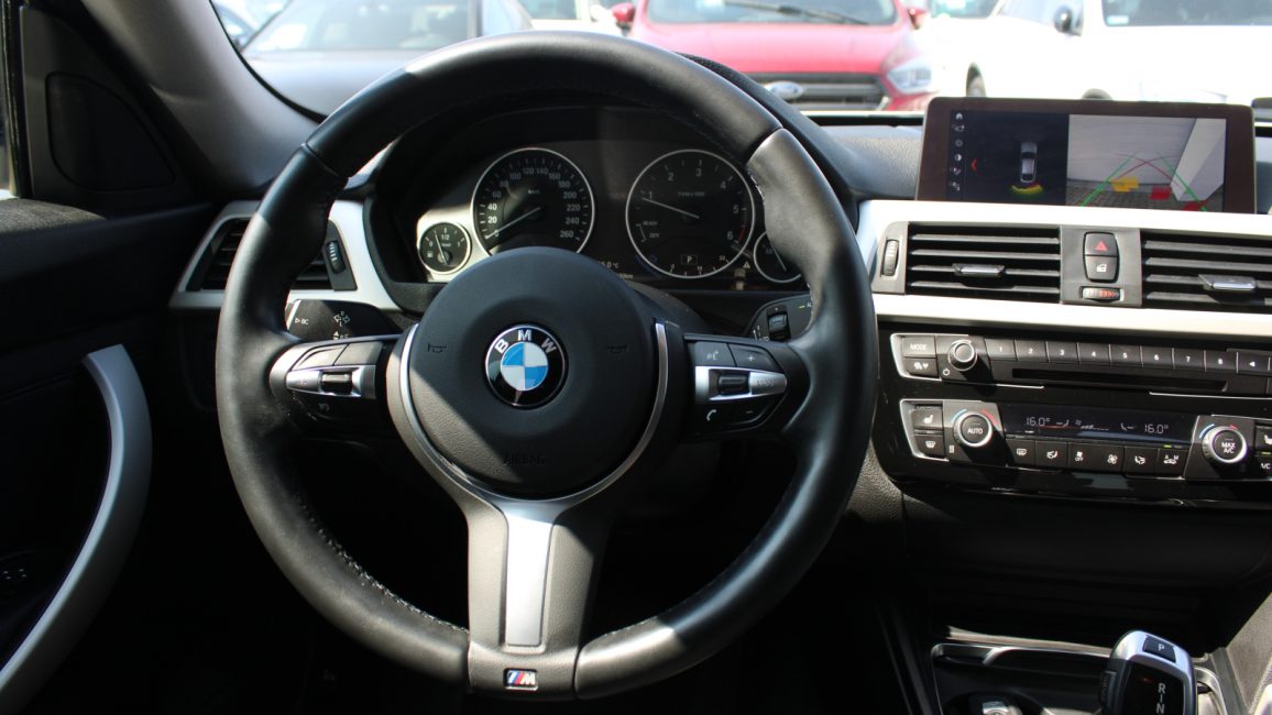 BMW 320d xDrive Advantage aut ZS588NE w zakupie za gotówkę