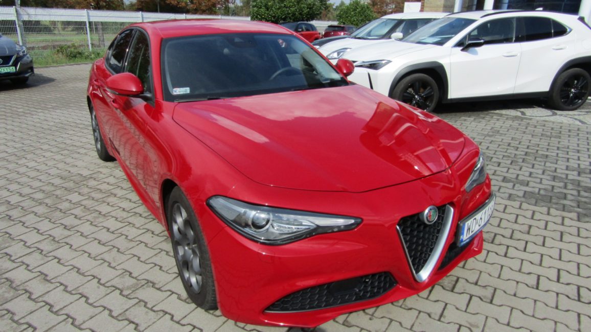 Alfa Romeo Giulia 2.0 Turbo aut WD6116P w leasingu dla firm